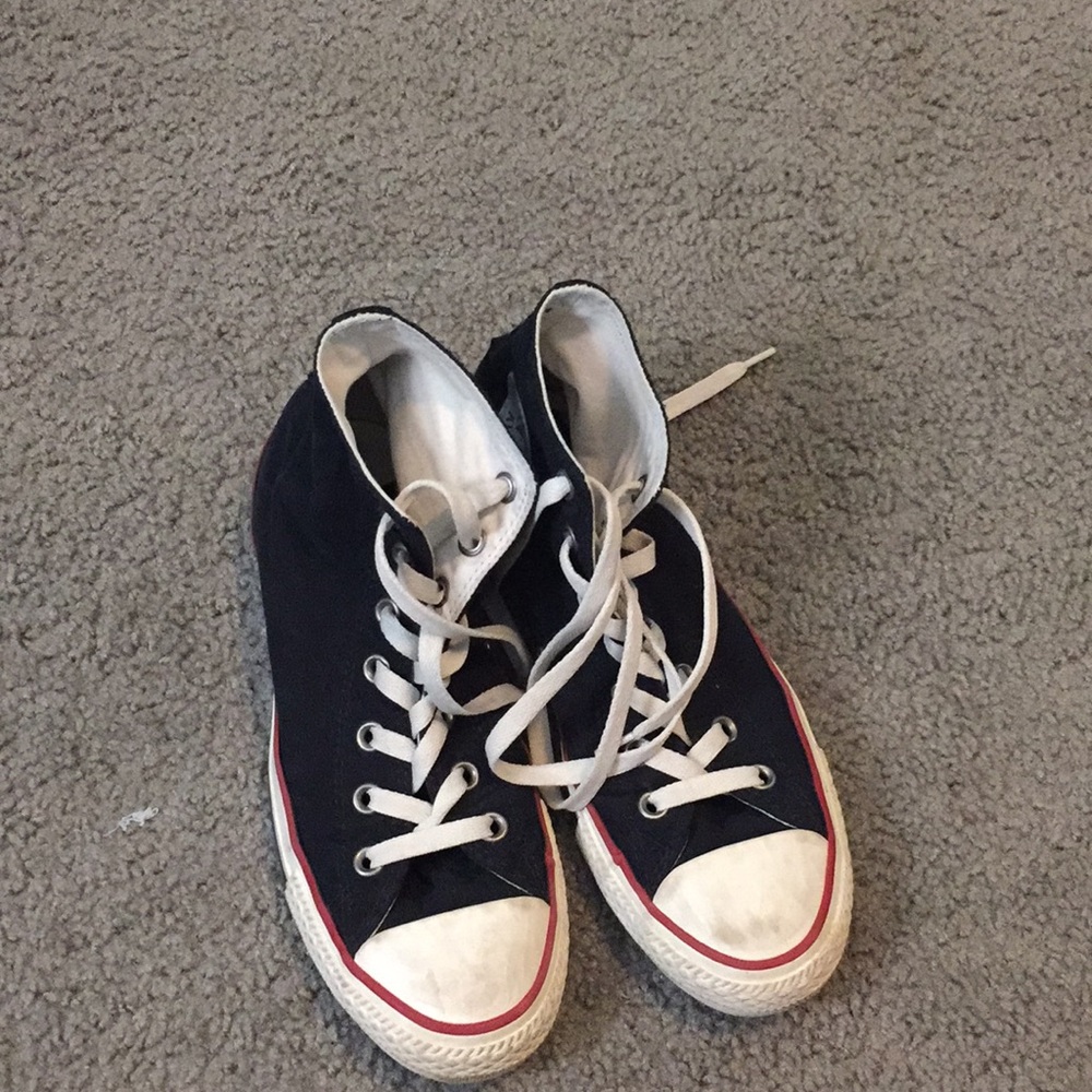 Black high top converse